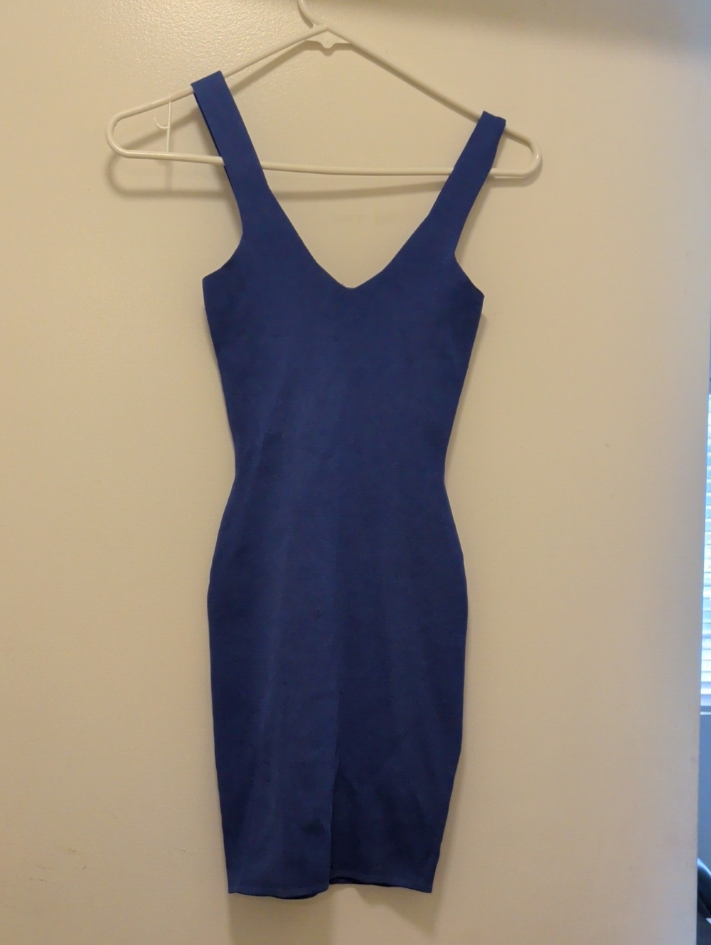 Super Down Blue V-Neck Bodycon Dress